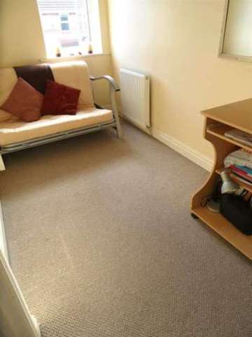  Image of 2 Bedroom Semi-Detached  To Rent at Serin Close  Newton Le Willows, WA12 9XL