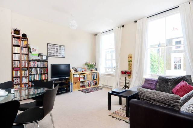  Image of 2 Bedroom Flat  To Rent at Shakspeare Walk  Hackney, N16 8TA