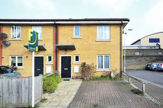  Image of 3 Bedroom Detached  For Sale at Shalbourne Square  Hackney Wick, E9 5JN