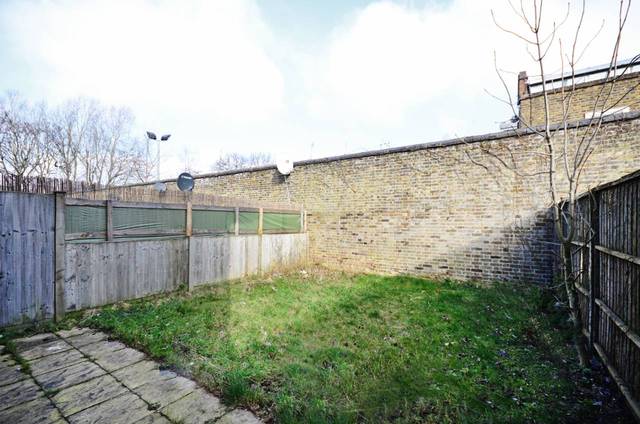  Image of 3 Bedroom Detached  For Sale at Shalbourne Square  Hackney Wick, E9 5JN