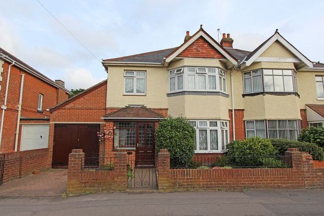  Image of 3 Bedroom Semi-Detached  For Sale at Janson Road  Southampton, SO15 5GL