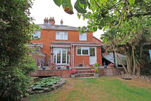  Image of 3 Bedroom Semi-Detached  For Sale at Janson Road  Southampton, SO15 5GL