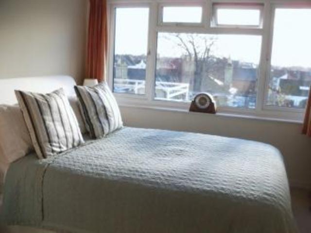  Image of 1 Bedroom Flat  To Rent at Shirley Road  Southampton, SO15 3HZ