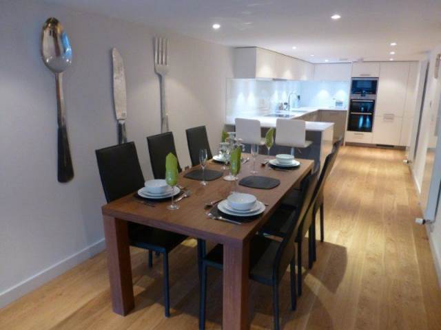  Image of 2 Bedroom Flat  To Rent at Meadows Edinburgh Edinburgh, EH3 9BB