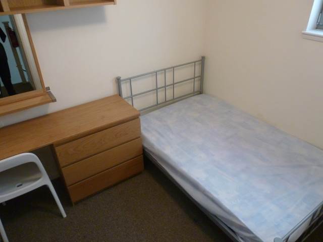  Image of 4 Bedroom Town House  To Rent at Craiglockhart Edinburgh Edinburgh, EH14 1LR