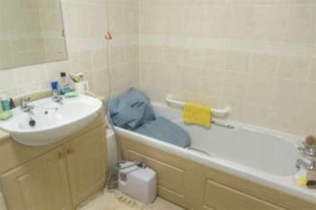  Image of 2 Bedroom Flat  For Sale at Street, BA16 0FE