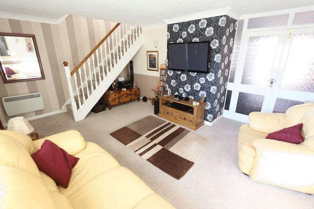  Image of 3 Bedroom Semi-Detached  For Sale at Sonning Way Glen Parva Leicester, LE2 9RU