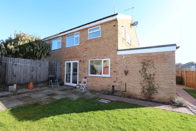  Image of 3 Bedroom Semi-Detached  For Sale at Sonning Way Glen Parva Leicester, LE2 9RU