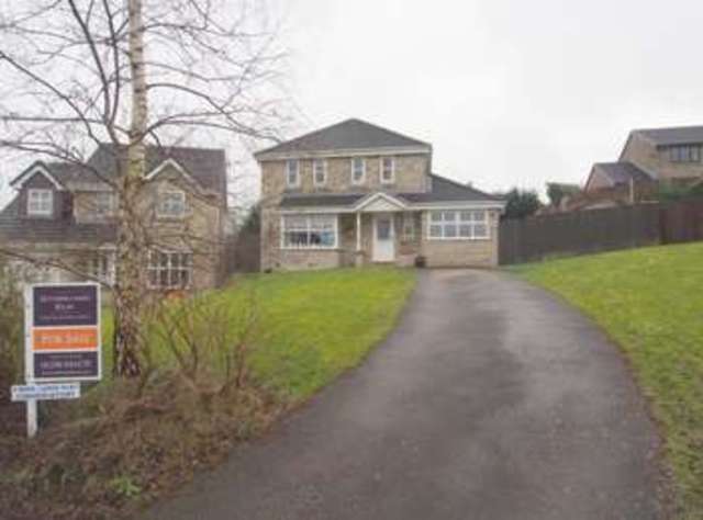  Image of 4 Bedroom Detached  For Sale at Chapel-en-le-Frith  High Peak, SK23 0HU