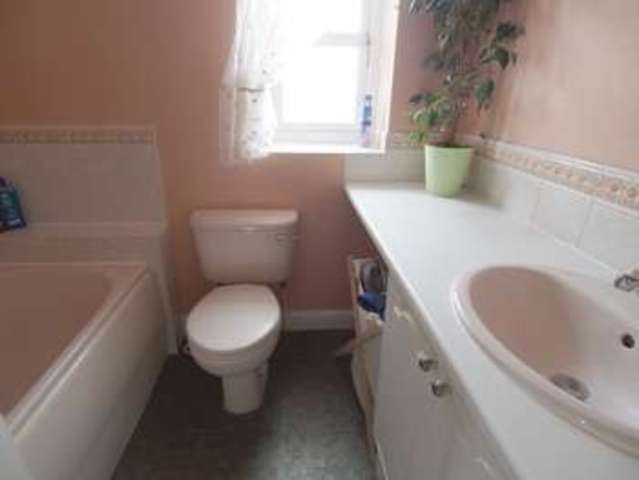  Image of 4 Bedroom Detached  For Sale at Chapel-en-le-Frith  High Peak, SK23 0HU