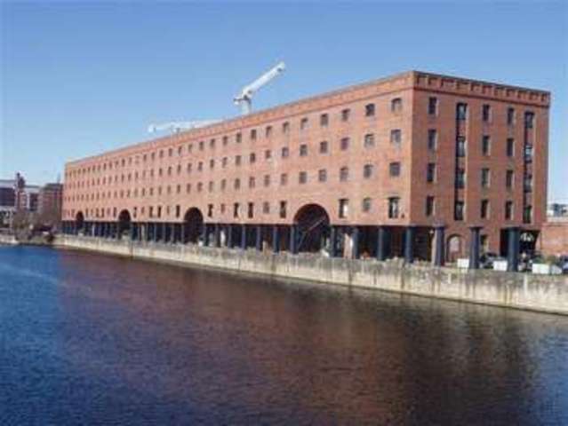  Image of 1 Bedroom Flat  For Sale at South Quay Wapping Quay Liverpool, L3 4BW