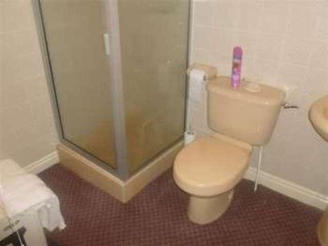  Image of 1 Bedroom Flat  For Sale at South Quay Wapping Quay Liverpool, L3 4BW