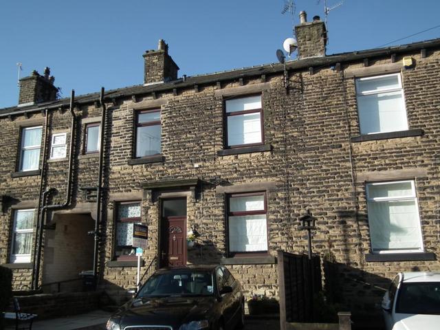  Image of 3 Bedroom Terraced  For Sale at Yeadon Leeds Yeadon, LS19 7JD