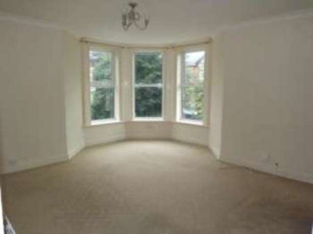  Image of 2 Bedroom Flat  For Sale at Southbourne Bournemouth Wick, BH6 5BG