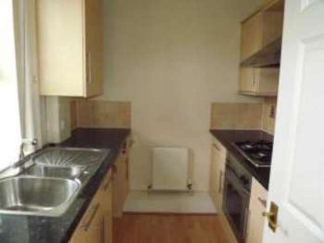  Image of 2 Bedroom Flat  For Sale at Southbourne Bournemouth Wick, BH6 5BG