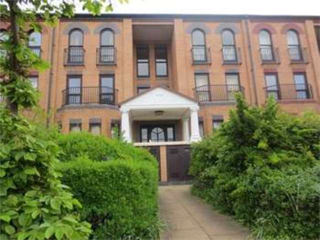  Image of 2 Bedroom Apartment  For Sale at Southchurch Avenue Southend on sea Southend-on-Sea, SS1 2RQ