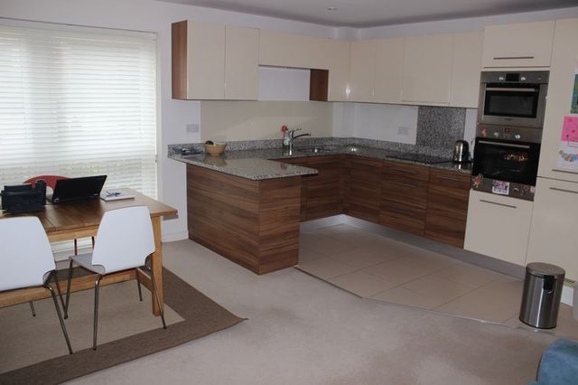  Image of 3 Bedroom Flat  For Sale at Unwin Way  Stanmore, HA7 1FH