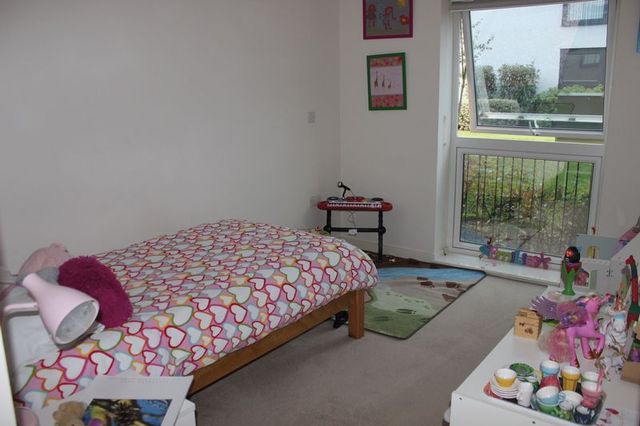  Image of 3 Bedroom Flat  For Sale at Unwin Way  Stanmore, HA7 1FH