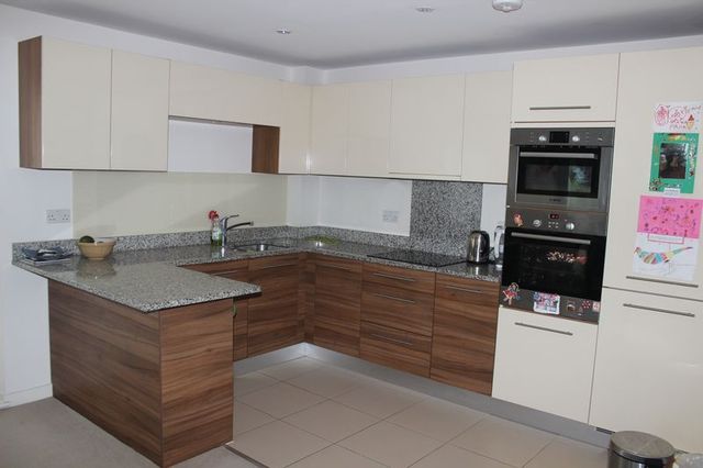  Image of 3 Bedroom Flat  For Sale at Unwin Way  Stanmore, HA7 1FH