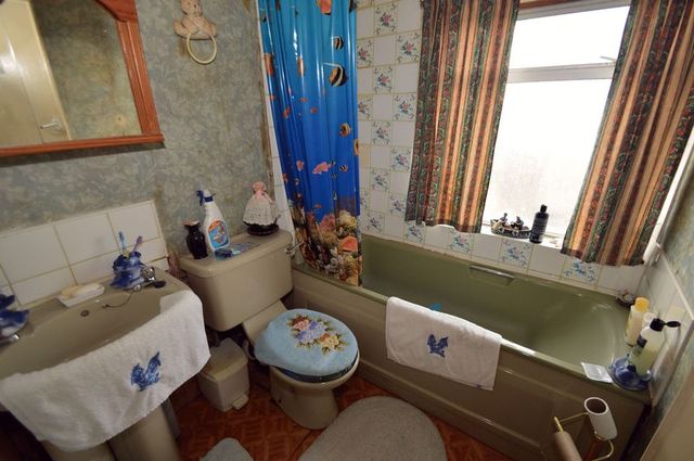  Image of 3 Bedroom Semi-Detached  For Sale at Springthorpe Road Erdington Birmingham, B24 0SG