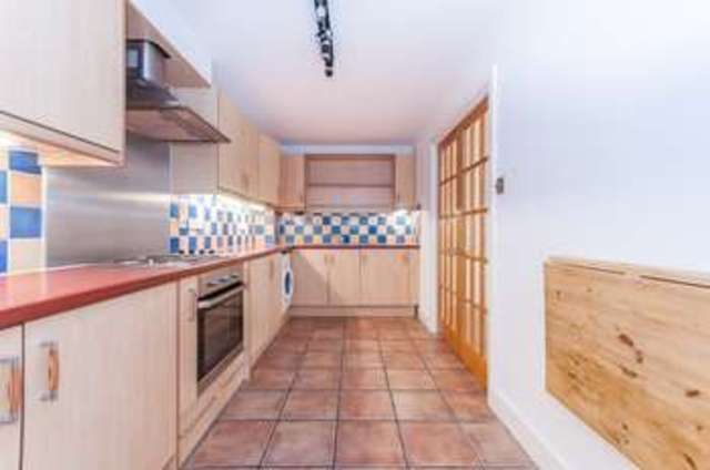  Image of 3 Bedroom Flat  For Sale at Canary Wharf, E14 3WA