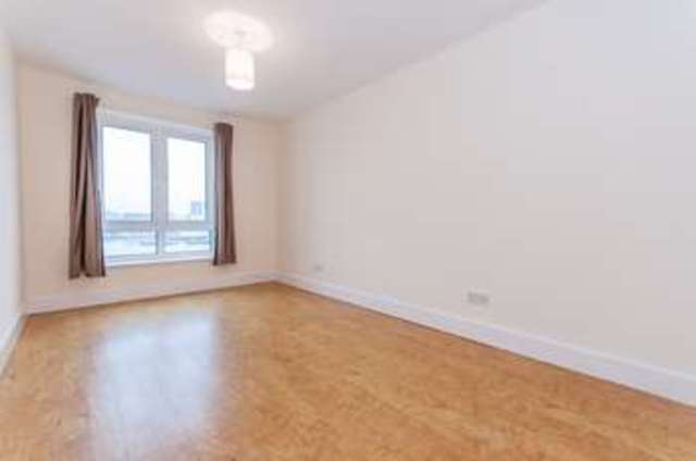  Image of 3 Bedroom Flat  For Sale at Canary Wharf, E14 3WA