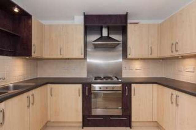  Image of 2 Bedroom Flat  For Sale at Docklands, E14 3WF