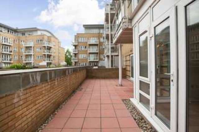  Image of 2 Bedroom Flat  For Sale at Docklands, E14 3WF