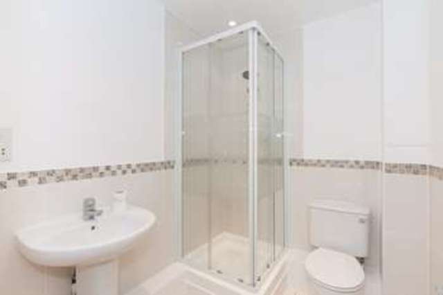  Image of 2 Bedroom Flat  For Sale at Docklands, E14 3WF