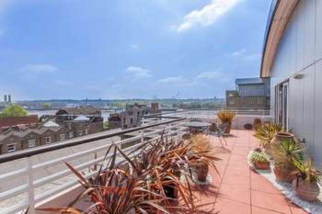  Image of 3 Bedroom Flat  For Sale at Docklands, E14 3WB
