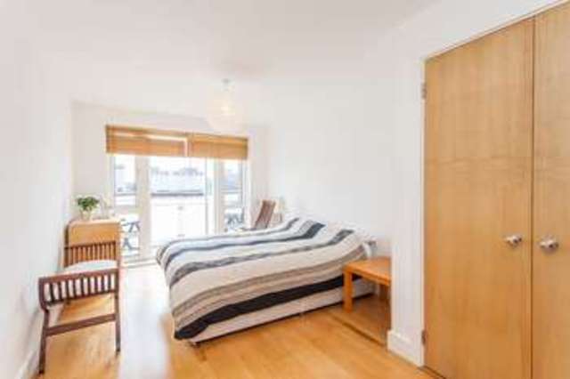  Image of 2 Bedroom Flat  For Sale at London, E14 3WE