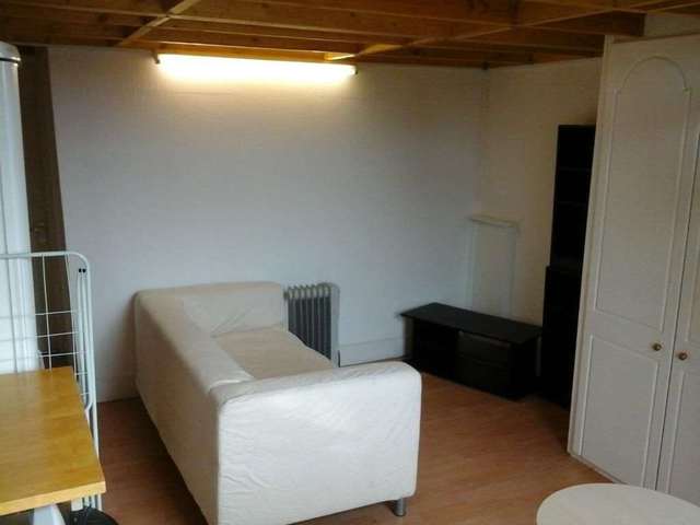  Image of Apartment  To Rent at St Helens Gardens Ladbroke Grove London, W10 6LL