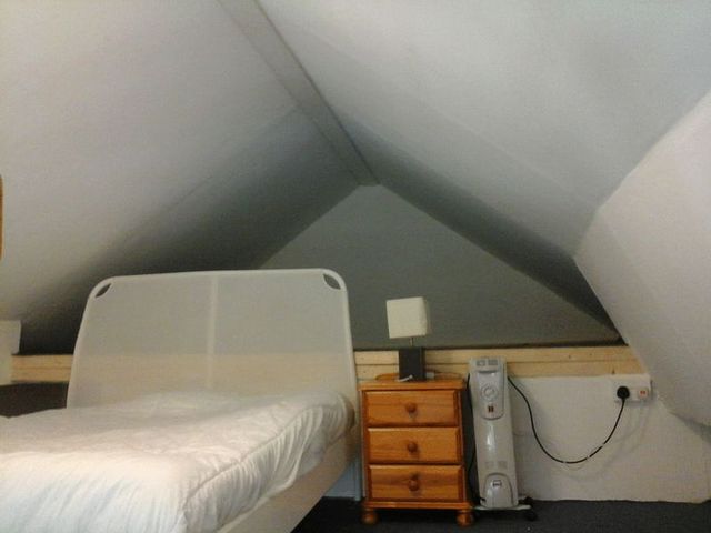  Image of 1 Bedroom Flat  To Rent at St. Helens Gardens  London, W10 6LL