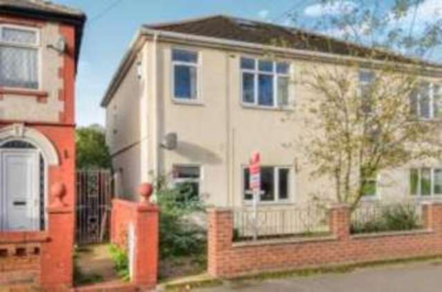  Image of 1 Bedroom Flat  For Sale at Belle Vue Doncaster Bessacarr, DN4 5EH