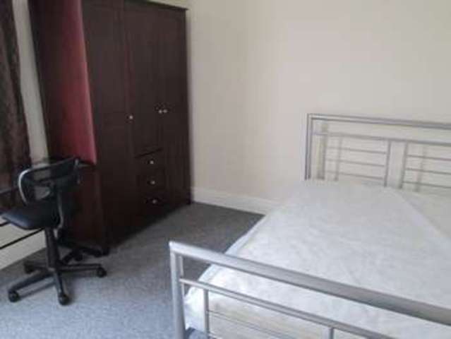  Image of 3 Bedroom Terraced  To Rent at Stoke Coventry, CV1 2BT