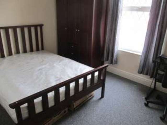  Image of 3 Bedroom Terraced  To Rent at Stoke Coventry, CV1 2BT