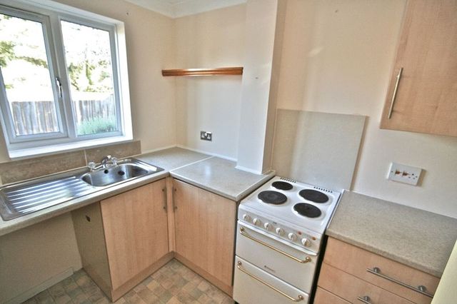  Image of 1 Bedroom Terraced  To Rent at St Martins Walk  Ely, CB7 4QF