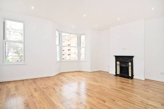  Image of 2 Bedroom Flat  For Sale at St Thomas Square  Hackney, E9 7PN