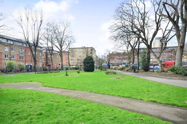  Image of 2 Bedroom Flat  For Sale at St Thomas Square  Hackney, E9 7PN