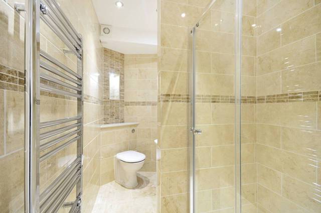  Image of 2 Bedroom Maisonette  For Sale at St Thomas Square  Hackney, E9 7PN