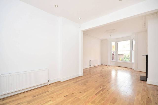  Image of 2 Bedroom Maisonette  For Sale at St Thomas Square  Hackney, E9 7PN