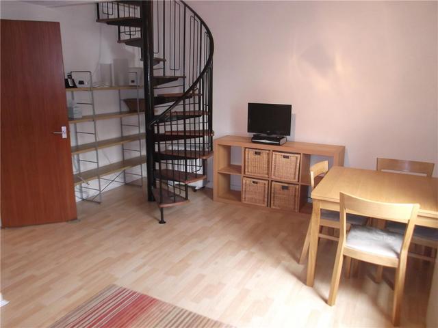  Image of 1 Bedroom Flat  To Rent at Charing Cross Glasgow Glasgow, G3 8EU