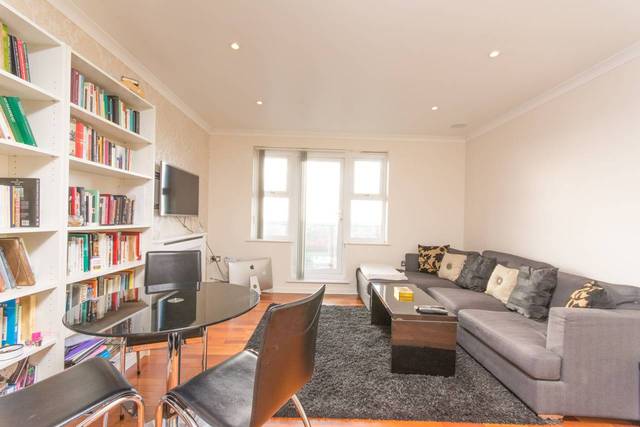  Image of 2 Bedroom Flat  To Rent at Stanley Road  South Harrow, HA2 8FE
