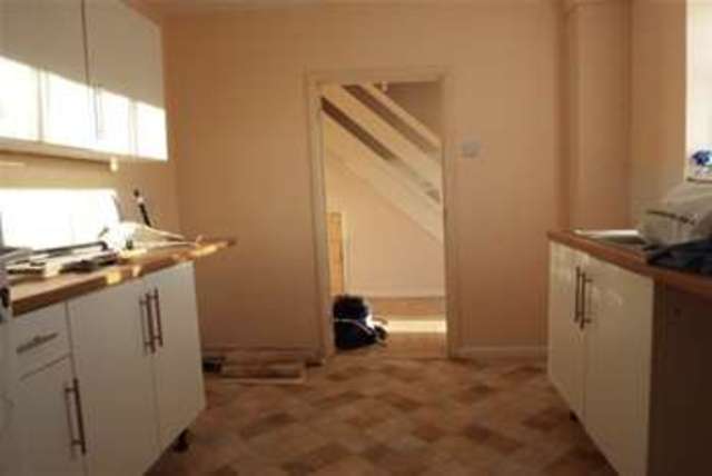  Image of 3 Bedroom Semi-Detached  To Rent at Ramsgate, CT11 7RE