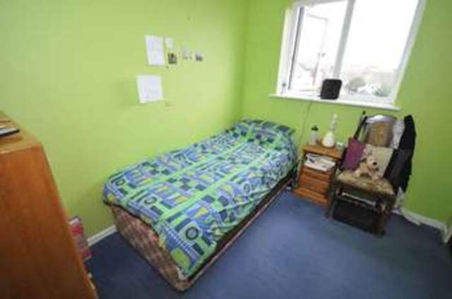  Image of 4 Bedroom Detached  For Sale at Stirling Way  Frome, BA11 2XQ