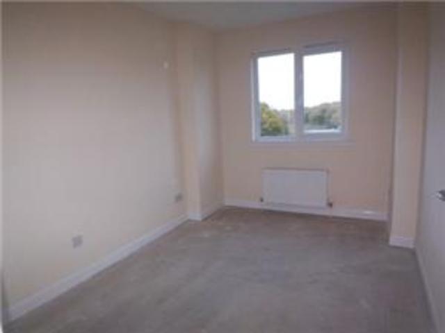  Image of 2 Bedroom Flat  To Rent at Lambhill Glasgow Glasgow, G22 6RB