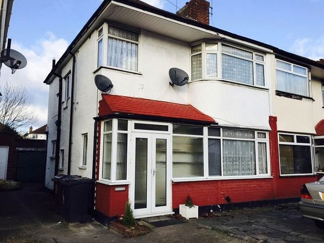  Image of 3 Bedroom Property  For Sale at Streatfield Road  Harrow, HA3 9BL