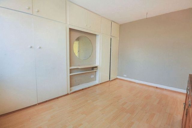  Image of 3 Bedroom Property  For Sale at Streatfield Road  Harrow, HA3 9BL