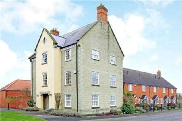  Image of 5 Bedroom Detached  For Sale at Motcombe Shaftesbury Motcombe, SP7 9NW