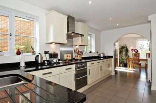  Image of 5 Bedroom Detached  For Sale at Motcombe Shaftesbury Motcombe, SP7 9NW